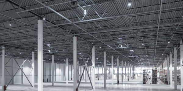 Reformas Integrales de Naves Industriales Almudévar · Instalación de Iluminación Eficiente