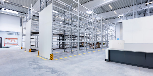 Reformas Integrales de Naves Industriales Almudévar · Diseño e Instalación de Áreas de Producción, Almacén y Oficinas