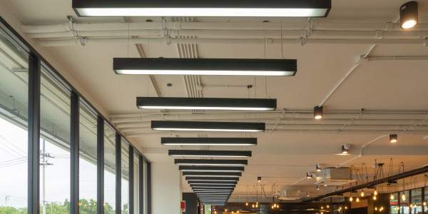 Reformas Integrales de Oficinas y Despachos Almudévar · Diseño e Instalación de Iluminación LED Eficiente